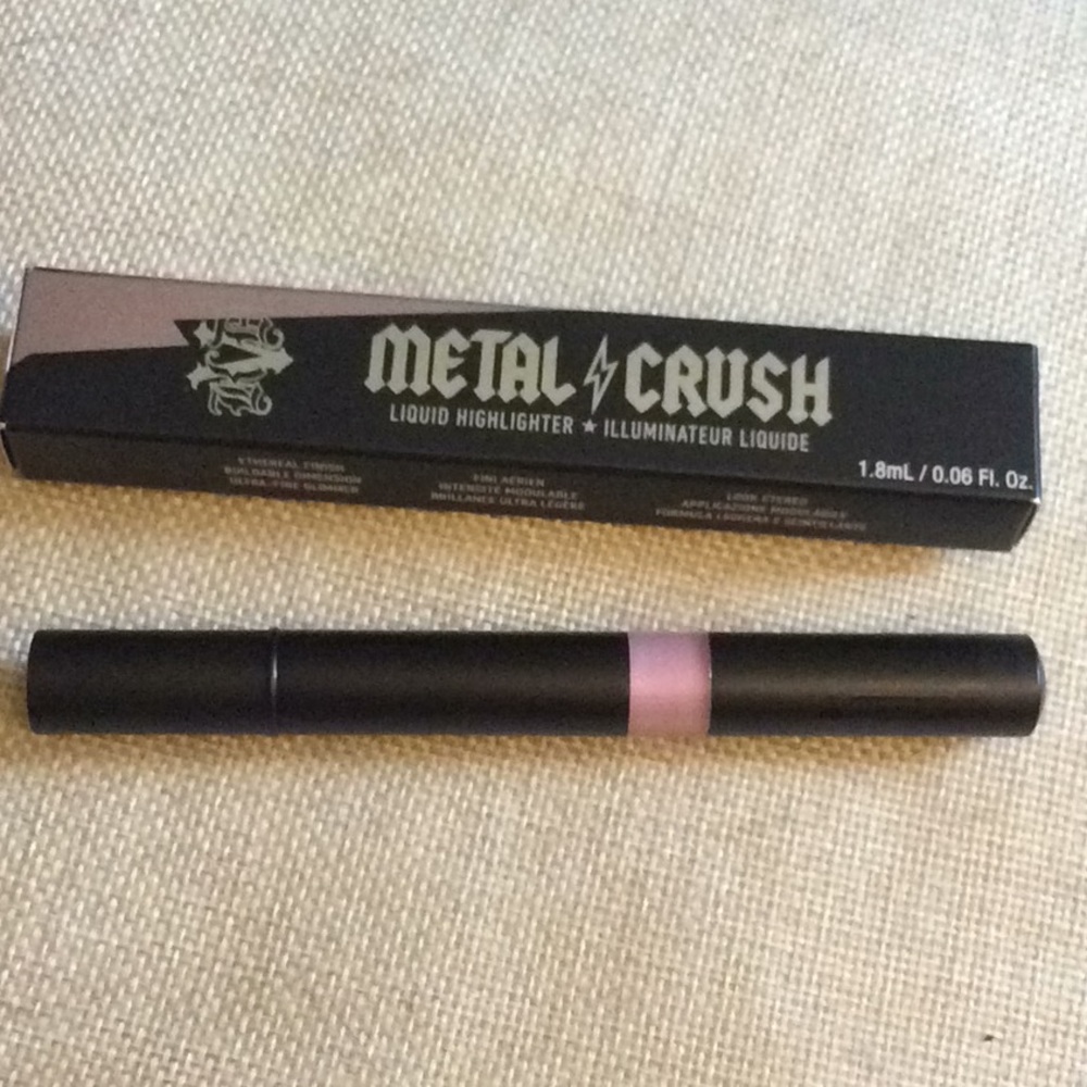 Kat Von D metal crush highlighter roseshock